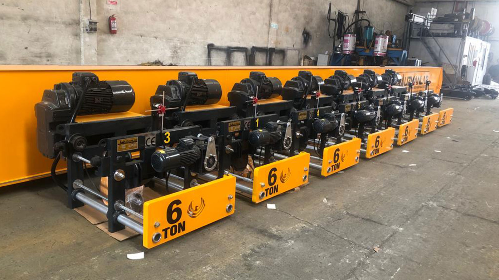 Uzmanlar | Uzmak Vinç Elektronik İnş. Mak. San. ve Tic. Ltd. Şti.